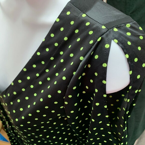 Princess Vera Wang Juniors Top Size 1 Black Green Polka Dots Pleated Sheer Back - Picture 4 of 7